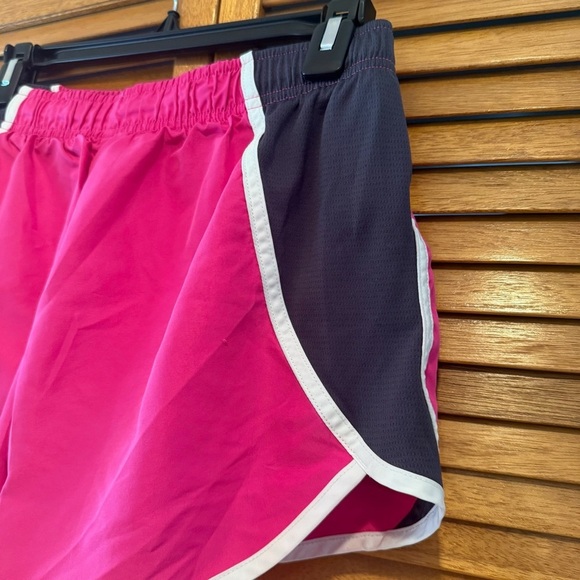 Danskin Women’s Dancer Pink & Grey Athletic Shorts Sz S - Picture 5 of 5